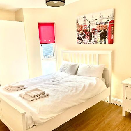 Holiday Flat In Central Slough Near To London Heathrow And Windsor With Free Car Park Exteriér fotografie