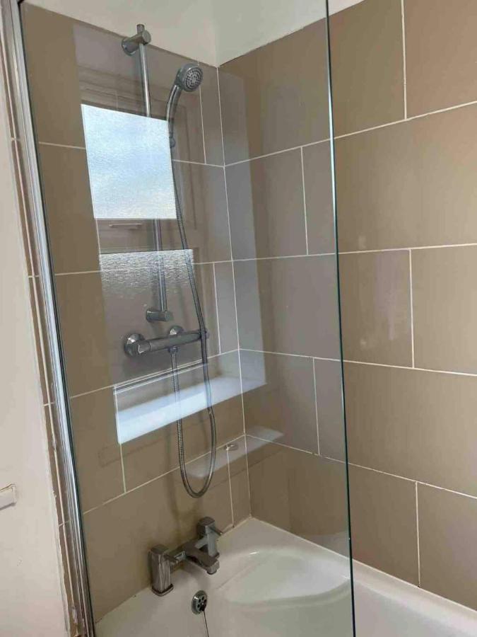 Holiday Flat In Central Slough Near To London Heathrow And Windsor With Free Car Park Exteriér fotografie